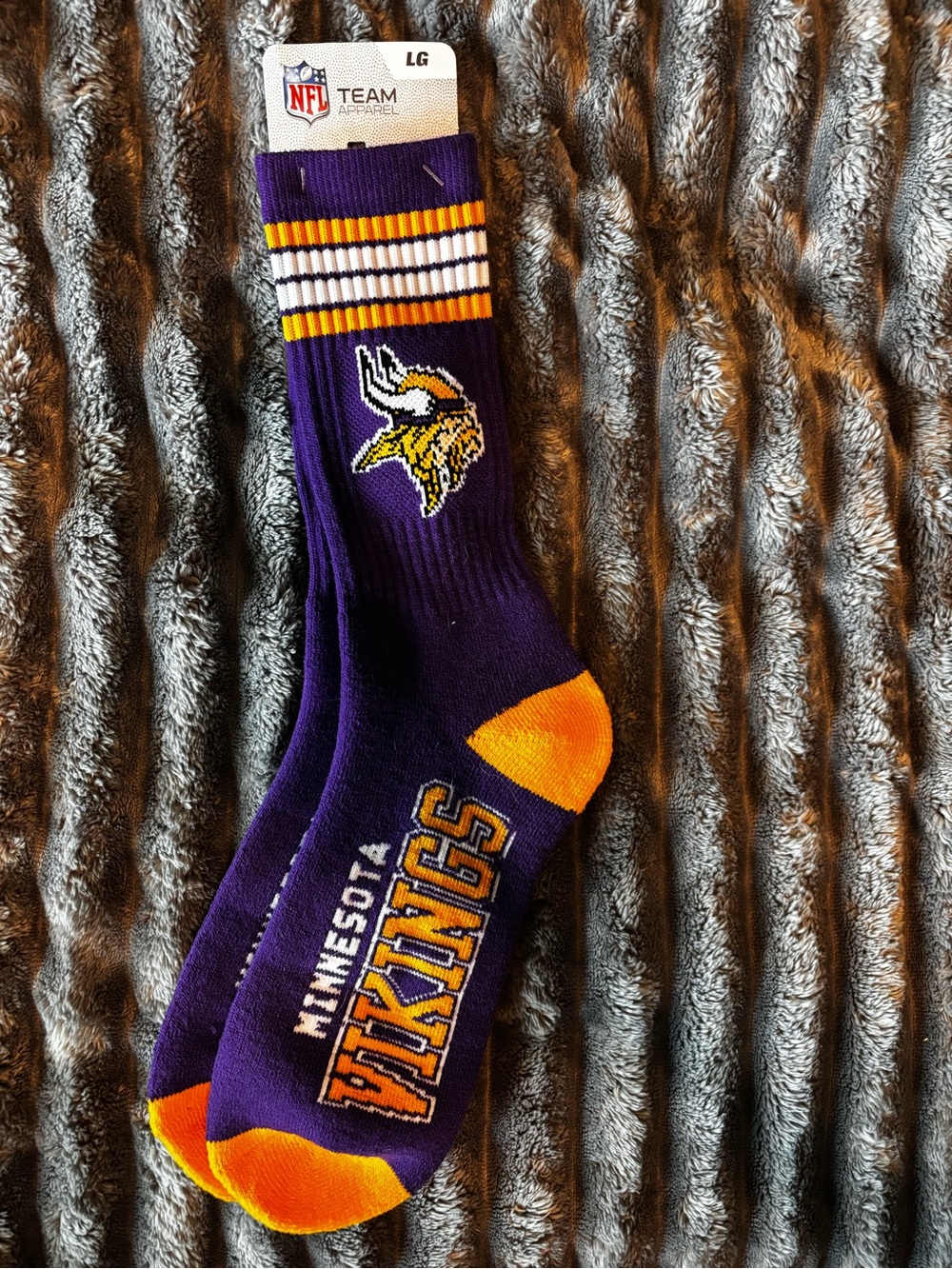 NWT NFL Minnesota Vikings Purple & Gold Team Crew Socks - Large